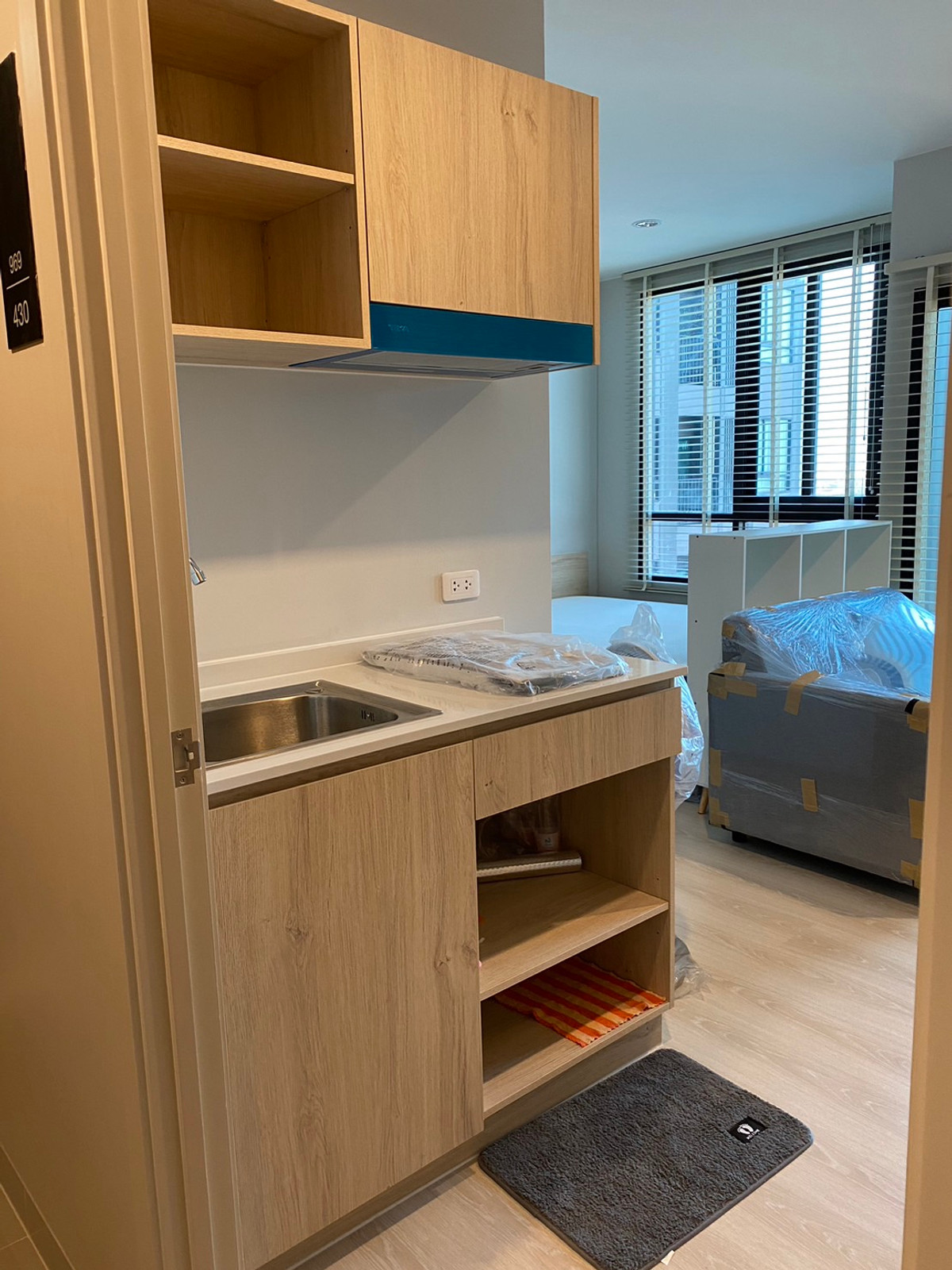 For RentCondoPattanakan, Srinakarin : K-6714 Urgent for rent! Nue Noble Srinakarin Lasalle, ready to move in, high floor, next to MRT Sri Lasalle.