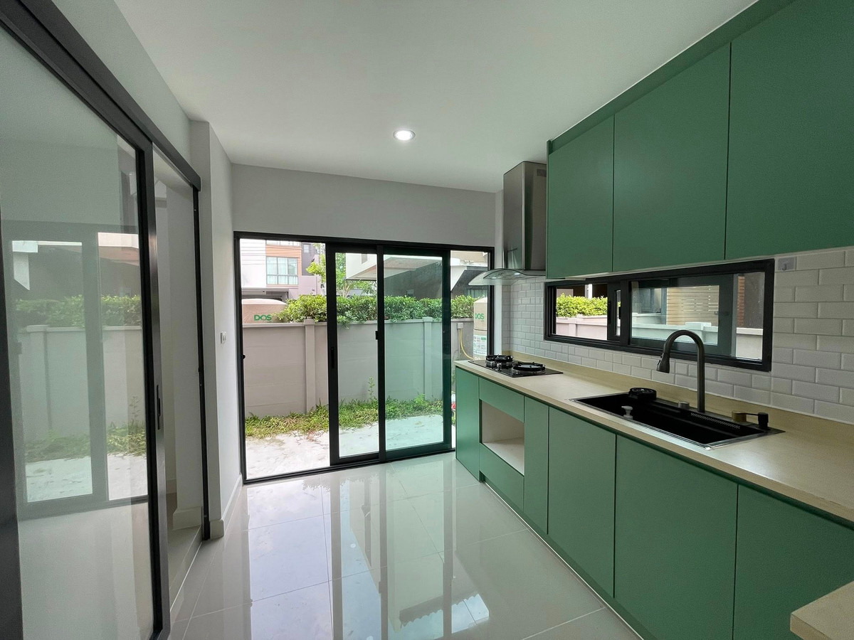 Onnut, Udomsuk : P-2936 For sale/rent semi-detached house Baan Klang Muang The Edition Sukhumvit - On Nut, ready to move in.