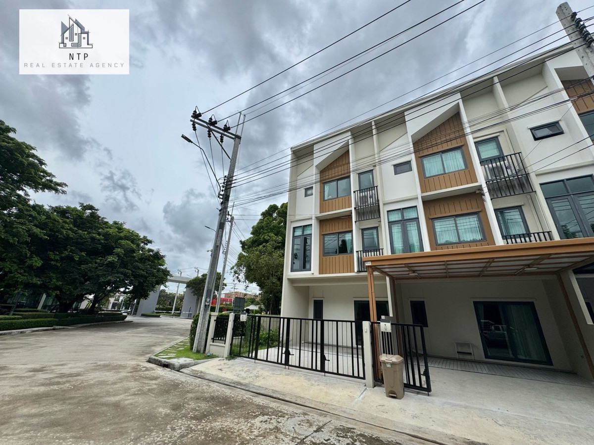 For RentTownhomeLadkrabang, Suwannaphum Airport : JasGreen Village Prawet, complete amenities, near Mega Bangna.