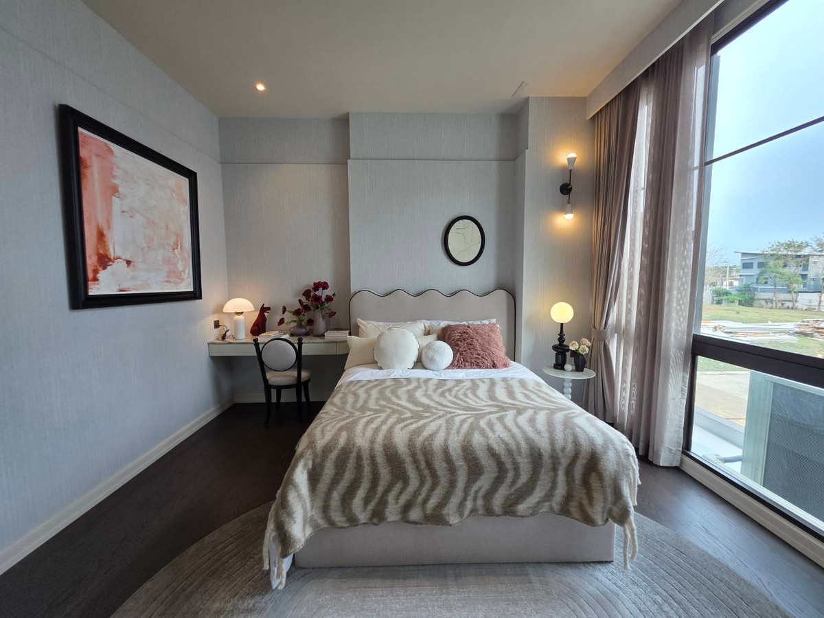 ขายบ้านพัฒนาการ ศรีนครินทร์ : Connoisseur Pattanakarn 32: 210.2 sqwah  952sqm. 6bed 7bath Fully Furnished 169,000,000 Am: 0656199198