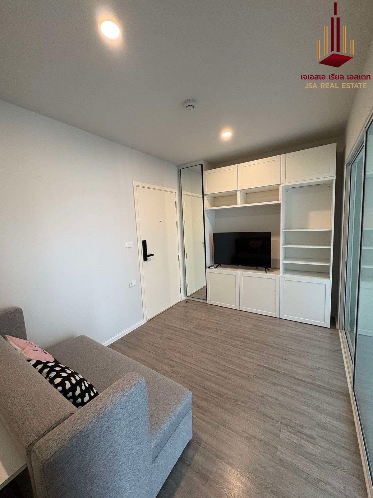 For RentCondoKasetsart, Ratchayothin : ✨ For Rent: Blue Phahonyothin 35 Condo ✨ 💰 Only 14,000 THB/month