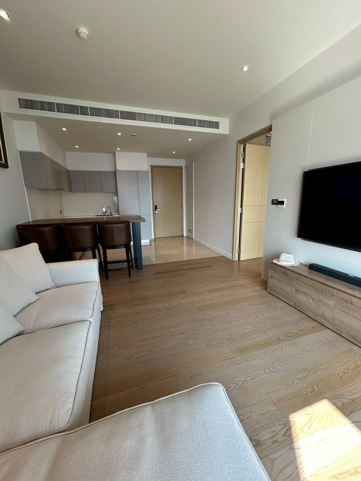 For RentCondoWongwianyai, Charoennakor : ✨ Magnolias Icon Siam- Luxury condo 1 bedroom 🔥65k, high floor, fully furnished.