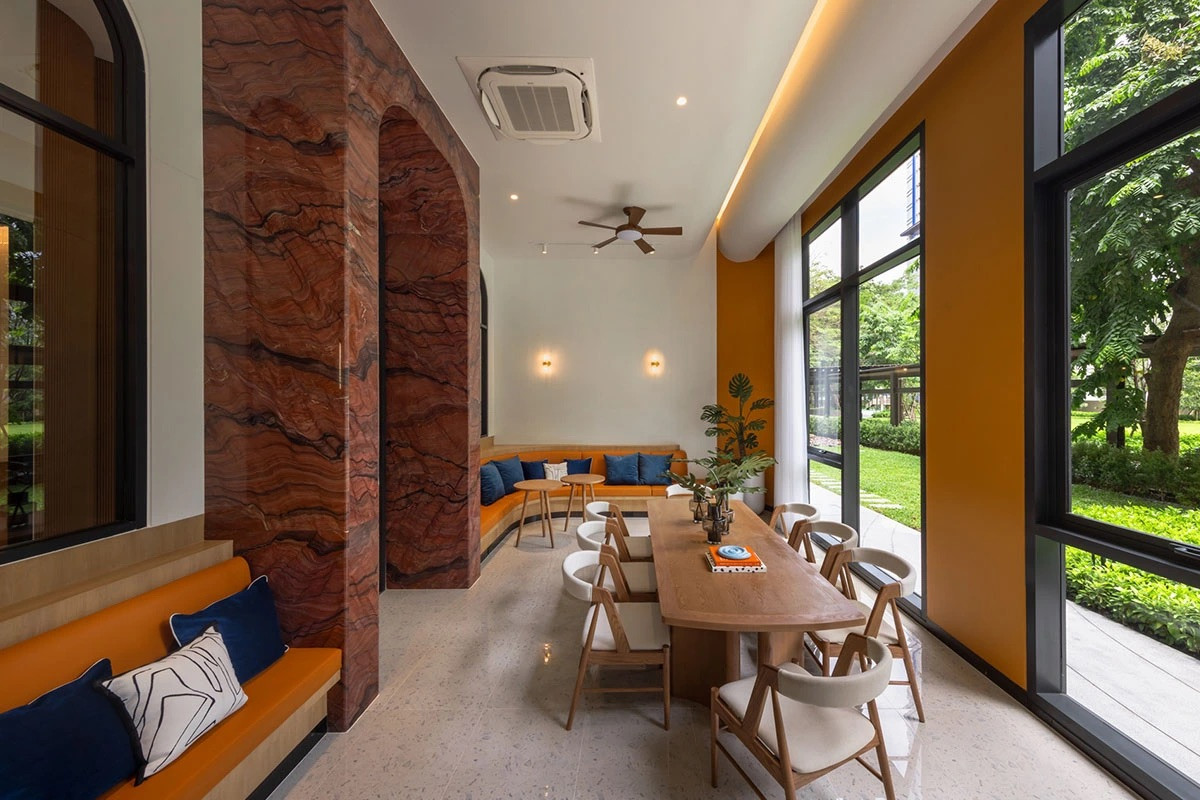 For SaleCondoLadprao, Central Ladprao : 🏢 Brand-new condominium next to Central Ladprao, direct purchase from the developer The Line Vibes, 2 bedrooms, spacious unit, only 6.69 Mb. 📞 065-626-5636 (Kie)