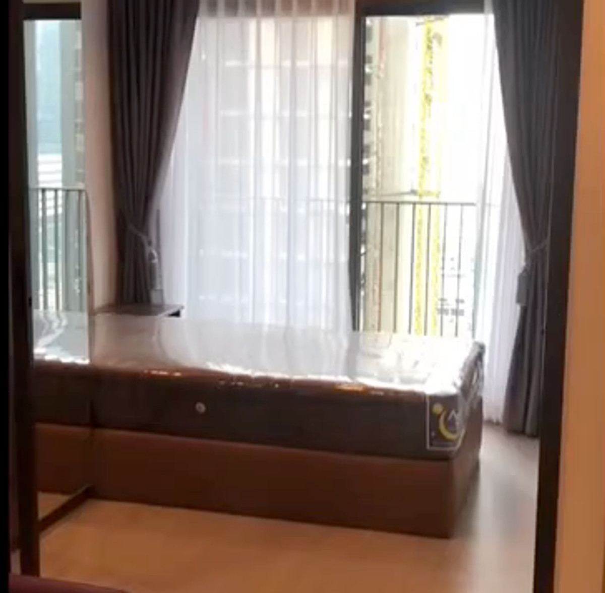 For SaleCondoRama9, Petchburi, RCA : For sale, room ready for sale, no tenants, Life Asoke Rama 9 Condo.