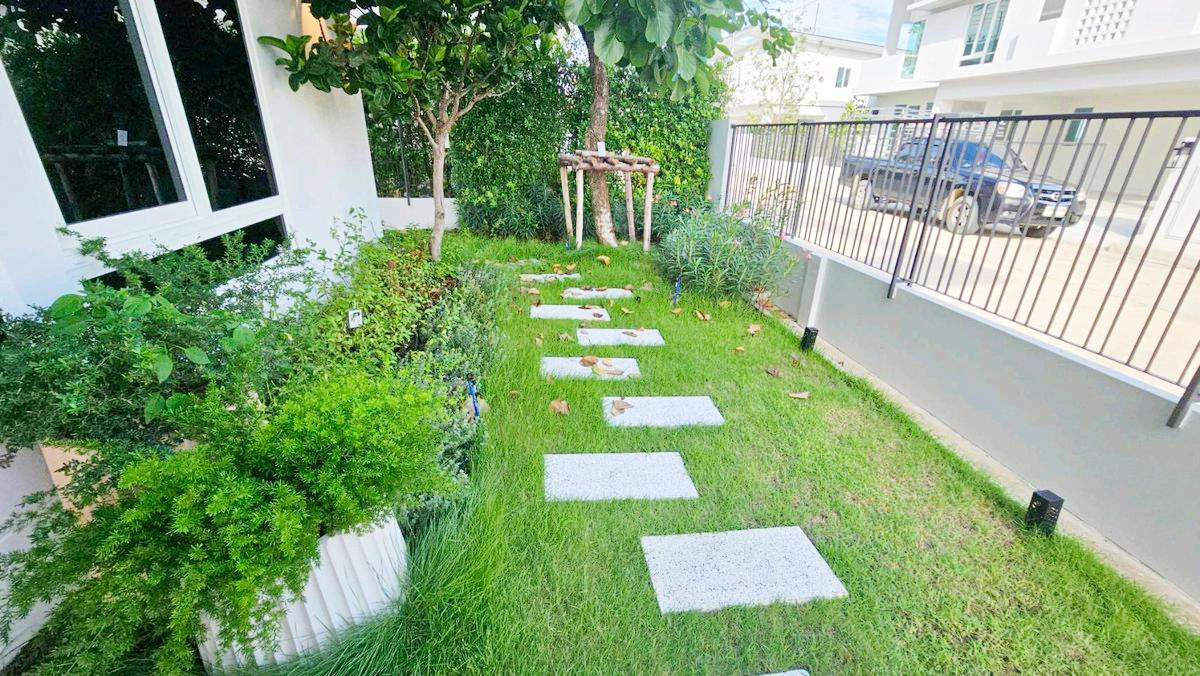 ขายบ้านพุทธมณฑล ศาลายา : ขาย Vie ปิ่นเกล้า-สาย 5 บ้านเดี่ยว 2 ชั้น เหมือนใหม่ 54 ตรว. 4 นอน 4 น้ำ พร้อมอยู่ 