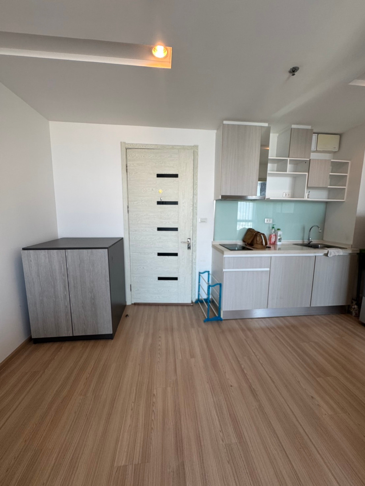 For RentCondoOnnut, Udomsuk : Condo for rent Artemis Sukhumvit77, fully furnished condo, ready to move in, close to On Nut BTS and many places to eat!!