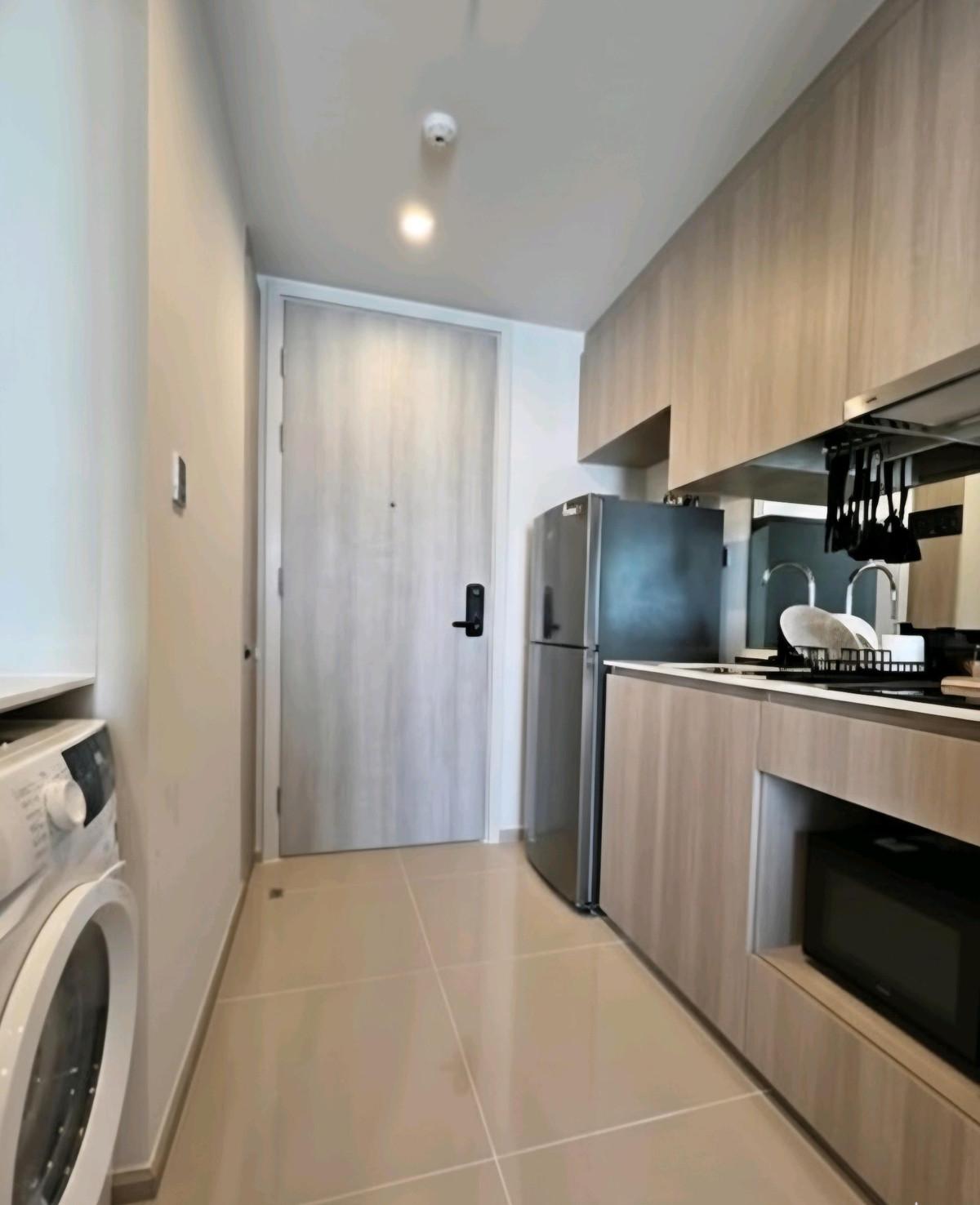 ให้เช่าคอนโดวงเวียนใหญ่ เจริญนคร : 🔥ให้เช่าด่วน🔥เรฟเฟอเรนซ์ สาทร - วงเวียนใหญ่ ใกล้ BTS เพียง 130 ม. ห้องสวย เฟอร์ครบ พร้อมอยู่ ห้องสวย ชั้นสูง ใกล้ Iconsiam เดินทางสะดวก