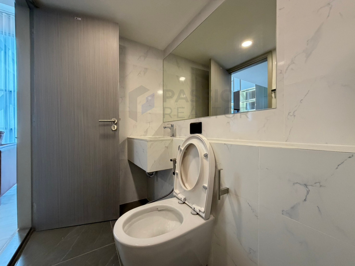 ให้เช่าคอนโดปิ่นเกล้า จรัญสนิทวงศ์ : 🏢 For Rent (Pet Friendly): ออริจิ้น ปลั๊ก แอนด์ เพลย์ สิรินธร 🛏 ประเภท: 1 ห้องนอน 1 ห้องน้ำ 📏 ขนาด: 45 ตร.ม. 💰 ราคา: 25,000 บาท/เดือน 📍 ทำเล: ใจกลางเมือง เดินทางสะดวก ข้อมูลเพิ่มเติม...