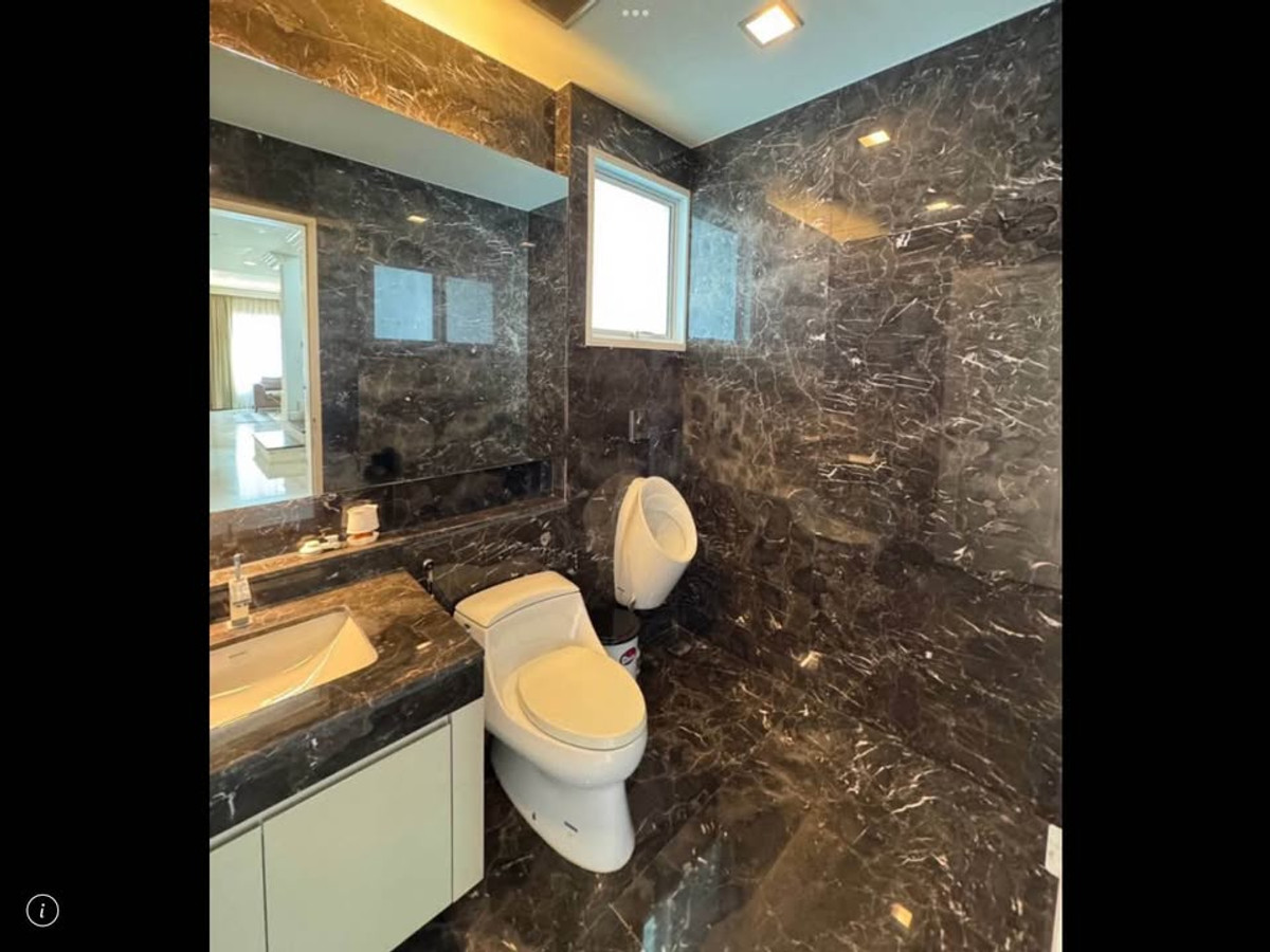 ให้เช่าบ้านบางนา แบริ่ง ลาซาล : บ้ารหรู 4 ห้องนอน ที่โครงการ Narasiri Bangna Km.10, Please Contact: 0828944624