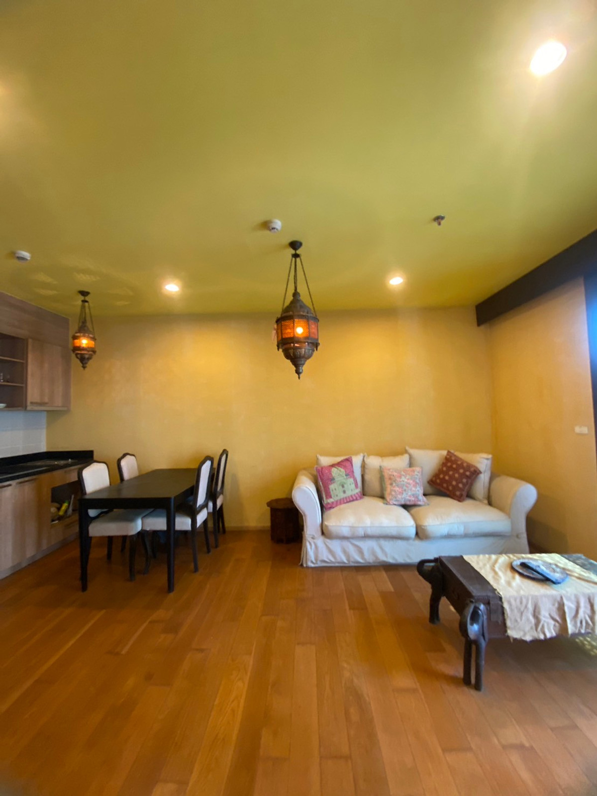 ขายคอนโดวงเวียนใหญ่ เจริญนคร : ไฮฟ์ ตากสิน - 1 Bedroom for Sale (ขาย) / HBH-ST-56