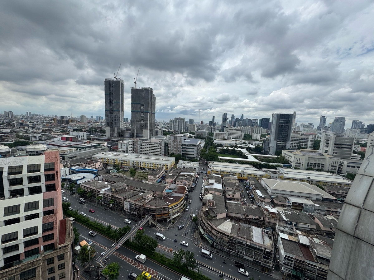 ขายคอนโดสยาม จุฬา สามย่าน : ขายคอนโด Ideo Q Chula Samyanขนาด 21 ตร.ม.💰ราคา 4.59 ล้านบาทPhat 064-642-8664Nui 094-624-2014