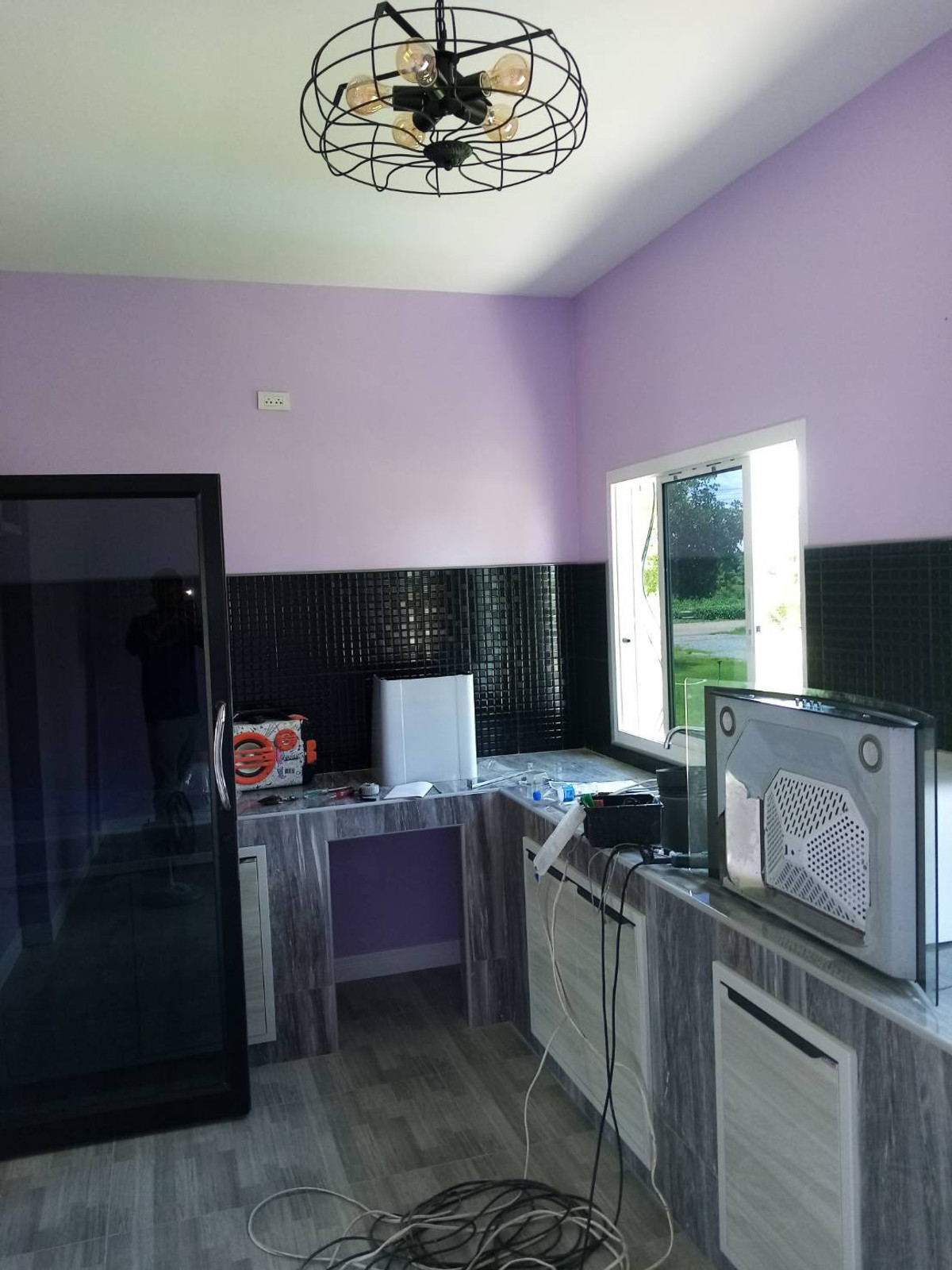 บ้านนครปฐม : 💥 ขายบ้านใหม่บนที่ดินใหญ่  เมืองนครปฐม (ที่ดินเกือบครึ่งไร่กว่าแบบนี้ หายากมาก!)  บรรยากาศเหมือนรีสอร์ทส่วนตัว  ล้อมรอบด้วยต้นไม้ใหญ่ ลมดีทั้งวัน เงียบสงบ เป็นส่วนตัวมาก บ้านตั้งบนที่ดอน น้ำไม่ท่วม