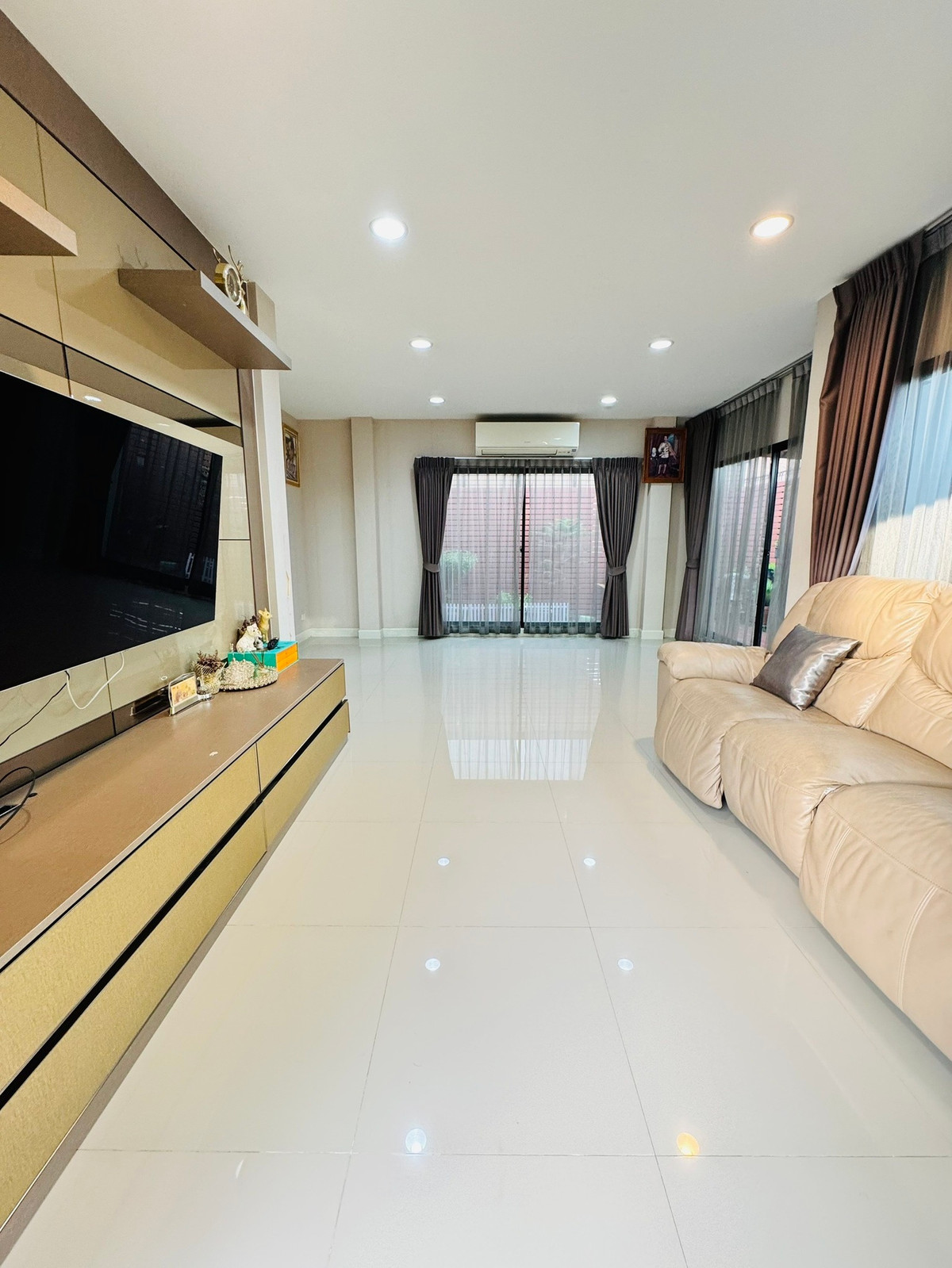 ขายบ้านปิ่นเกล้า จรัญสนิทวงศ์ : ขาย บ้านเดี่ยว โครงการไลฟ์บางกอก บูเลอวาร์ด ราชพฤกษ์-ปิ่นเกล้า 