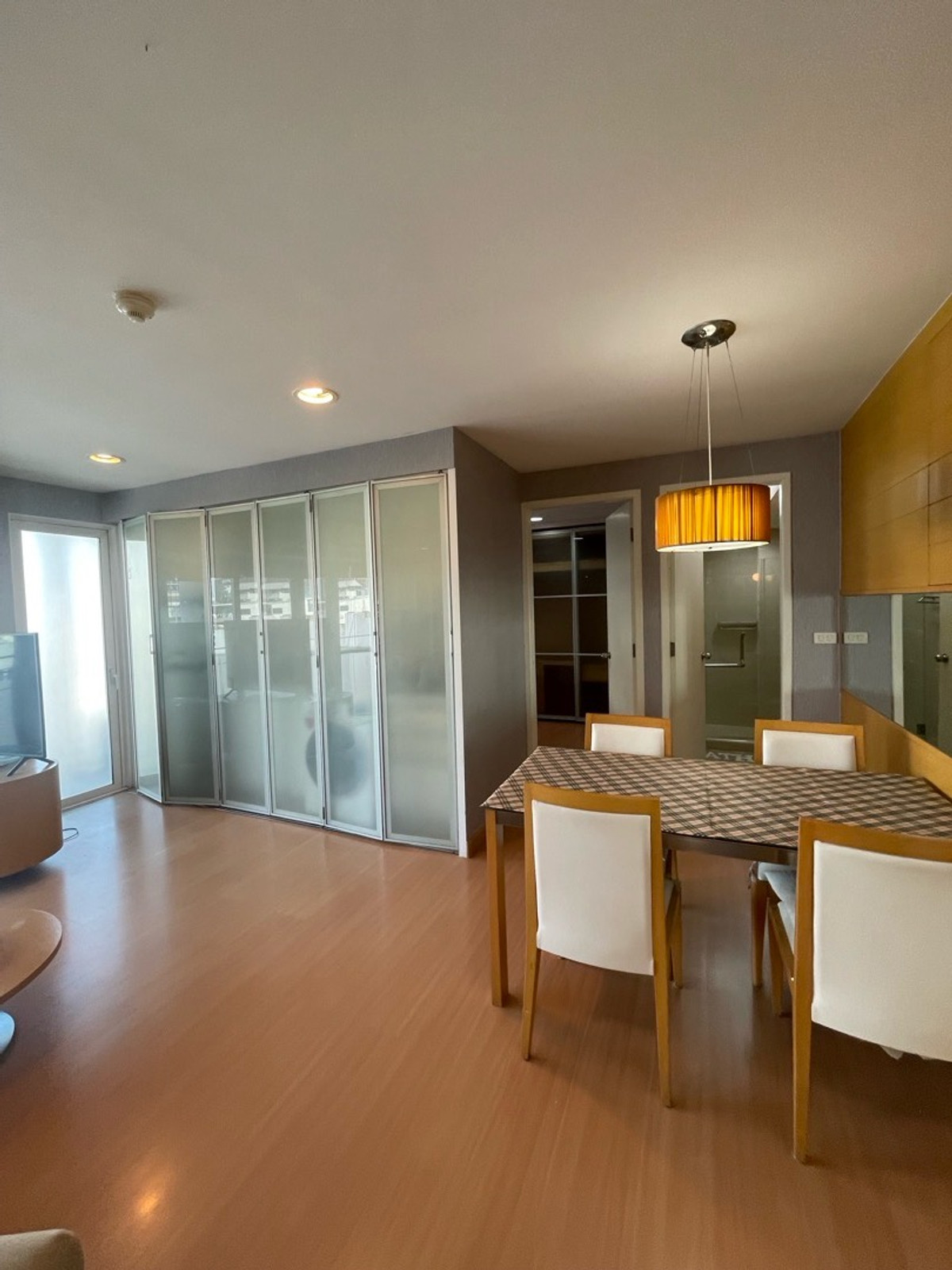 ให้เช่าคอนโดสีลม ศาลาแดง บางรัก : The Bangkok ถนนทรัพย์ (The Bangkok Thanon Sub  MRT สามย่าน ห้องมุม @bhumdevelopment