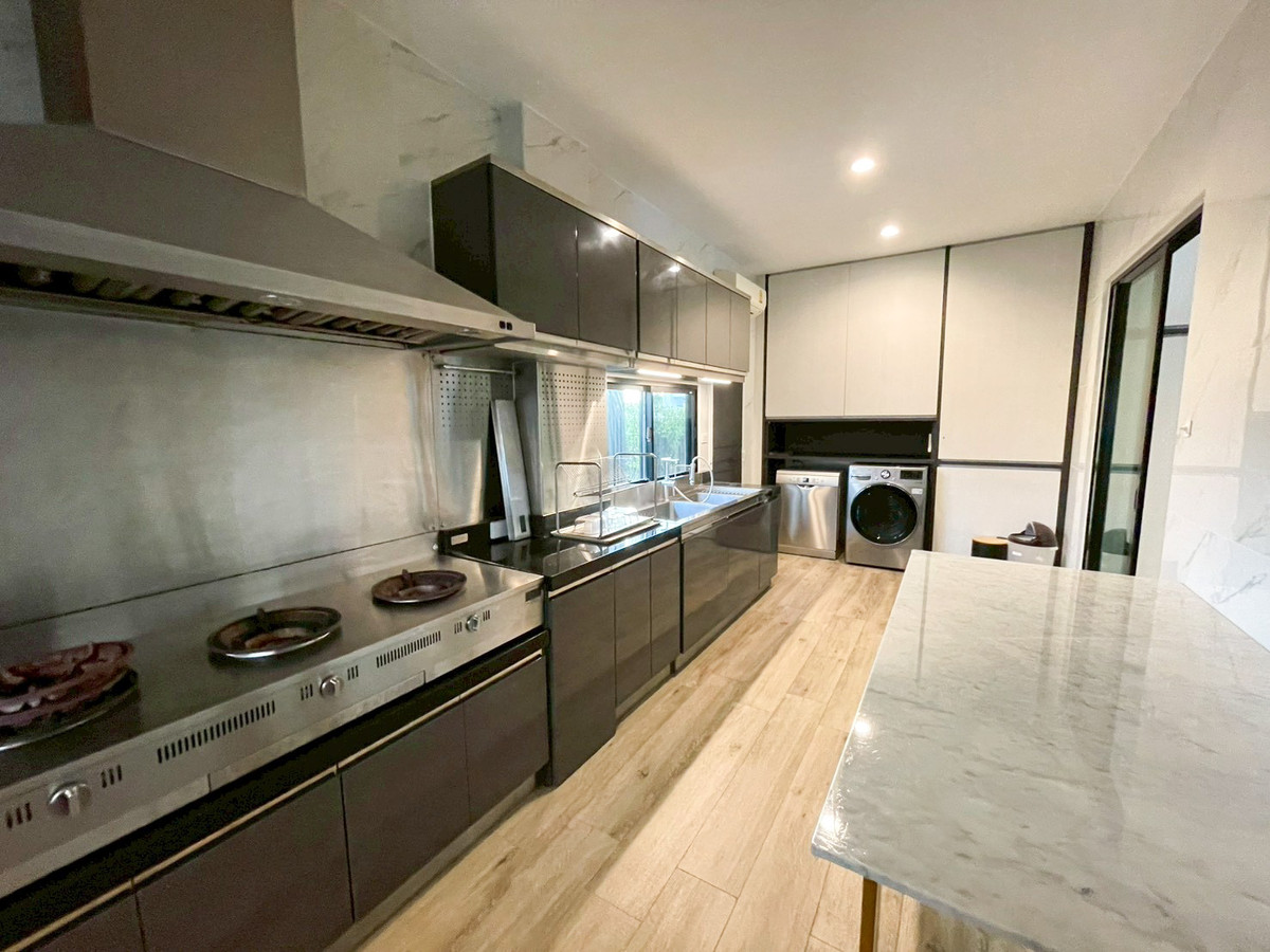 For RentHouseThaphra, Talat Phlu, Wutthakat : Pet-Friendly | Ultra-Luxury Living | 1 Min to BTS & MRT Bang Wa! 🚆