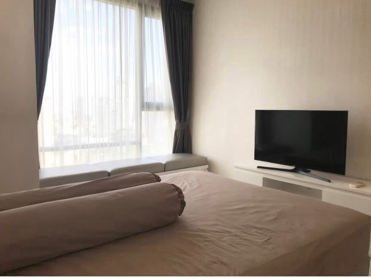 For SaleCondoSukhumvit, Asoke, Thonglor : Condo for sale Rhythm Sukhumvit 42 (RHYTHM Sukhumvit 42) in the heart of the city, convenient travel.