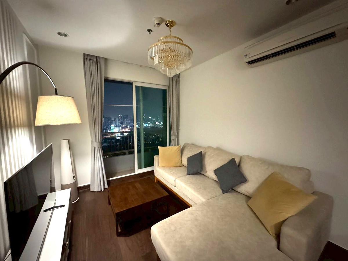 ขายคอนโดพระราม 9 เพชรบุรีตัดใหม่ RCA : ขายคอนโด Circle Condominium ราคา 4,400,000 บาท [NCs260115]