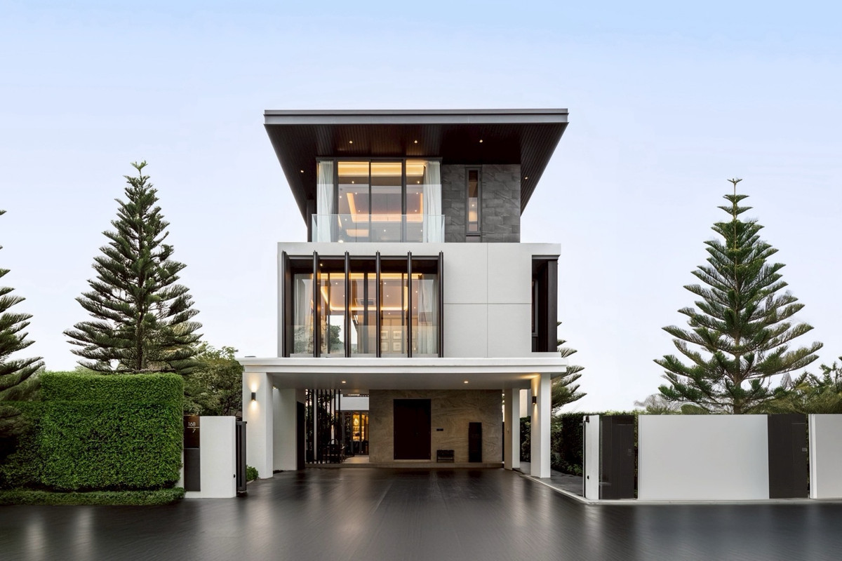 For SaleHouseNawamin, Ramindra : Single house project MEKA Ramintra, Meka Ramintra, luxury house, modern style, 3 floors, near international schools and hospitals.