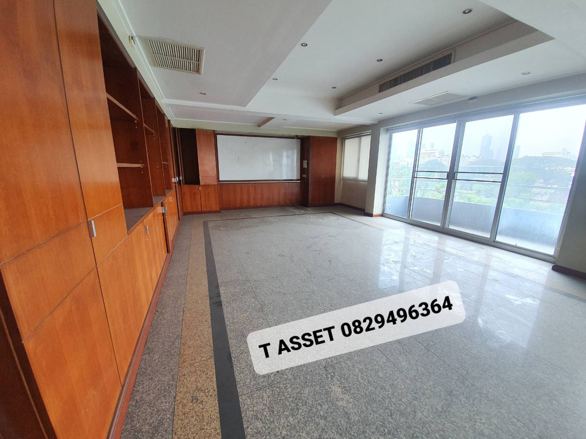 For RentOfficeRama9, Petchburi, RCA : Office for rent, Office for Rent, next to Ekkamai Road, Rama 9, good location, convenient travel.