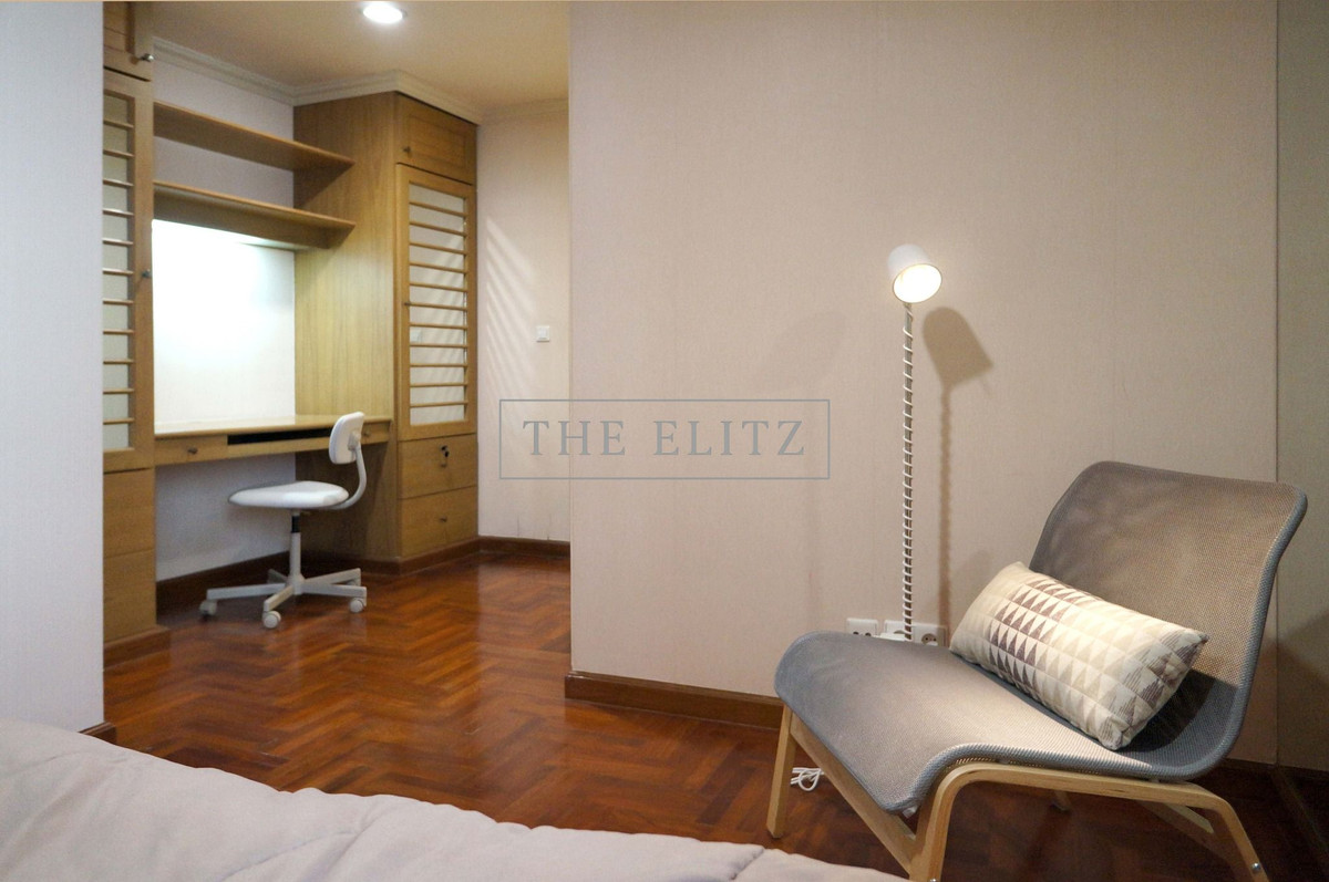 For RentCondoSilom, Saladaeng, Bangrak : ✨ Best Value in Silom, Green Point Silom Condo, lots of usable space, good layout, at the best value price in the Silom area ❤️