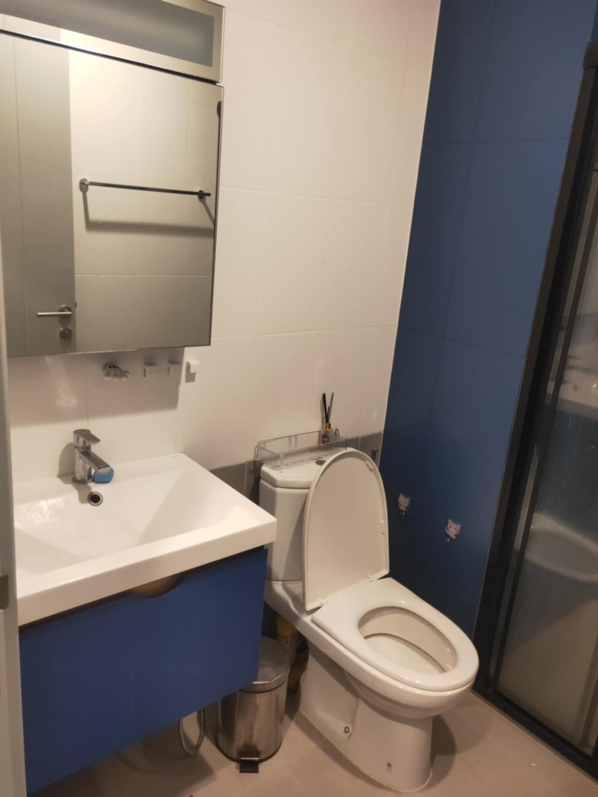 For RentCondoSukhumvit, Asoke, Thonglor : Condo for rent XT Ekkamai, new condo, fully furnished, ready to move in, near BTS Ekkamai and department stores!!