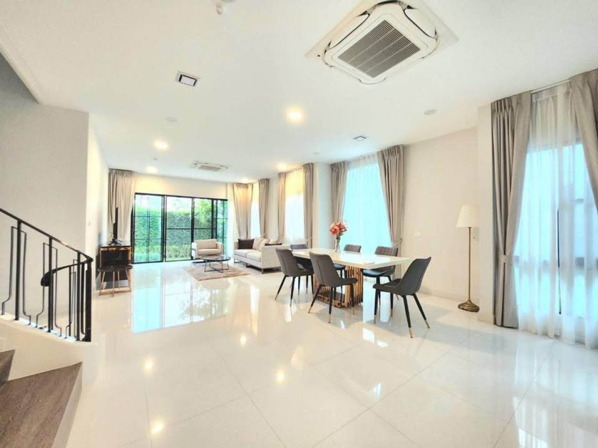 For RentHousePattanakan, Srinakarin : Nantawan Rama 9 Krungthepkreetha, Please Contact: 0828944624