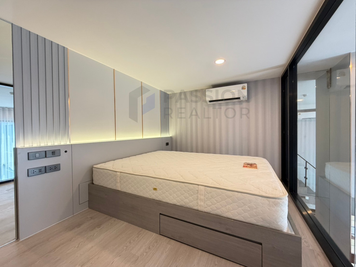 ให้เช่าคอนโดปิ่นเกล้า จรัญสนิทวงศ์ : 🏢 For Rent (Pet Friendly): ออริจิ้น ปลั๊ก แอนด์ เพลย์ สิรินธร 🛏 ประเภท: 1 ห้องนอน 1 ห้องน้ำ 📏 ขนาด: 45 ตร.ม. 💰 ราคา: 25,000 บาท/เดือน 📍 ทำเล: ใจกลางเมือง เดินทางสะดวก ข้อมูลเพิ่มเติม...