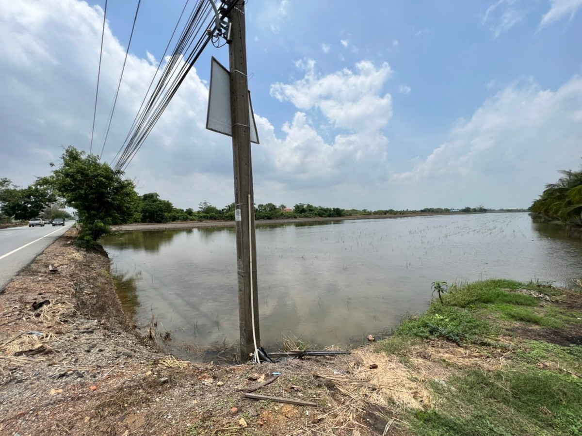 For SaleLandPhutthamonthon, Salaya : 📣 Golden opportunity for real estate developers 🔥 Large plot of land in the Phutthamonthon - Salaya area, over 70 rai, green layout, special price, only 3 million baht per rai ‼️ Connecting Mahidol - Central Salaya LC0086