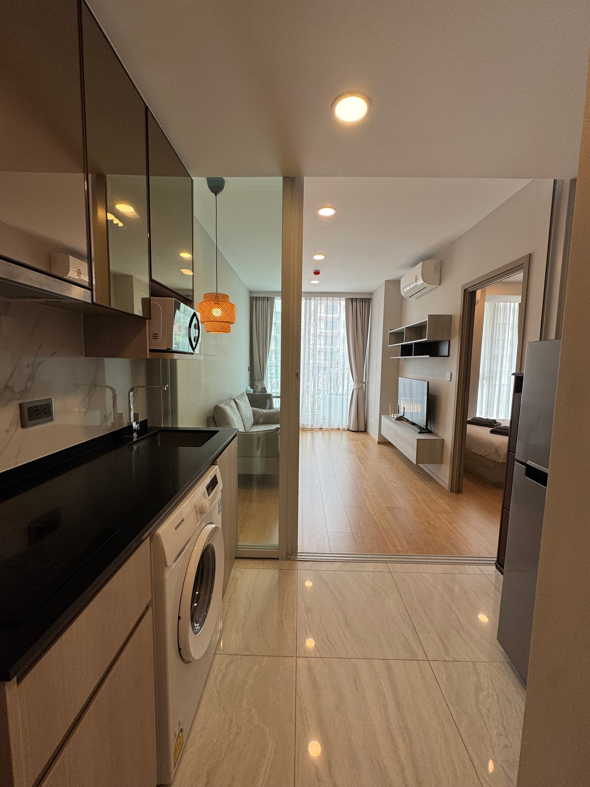 ให้เช่าคอนโดสุขุมวิท อโศก ทองหล่อ : **FOR RENT: Chewathai Residence Thonglor | 1 Bed (33sqm) | Closed Kitchen | Private View 🌿 Only 27,000 THB! negotiable**