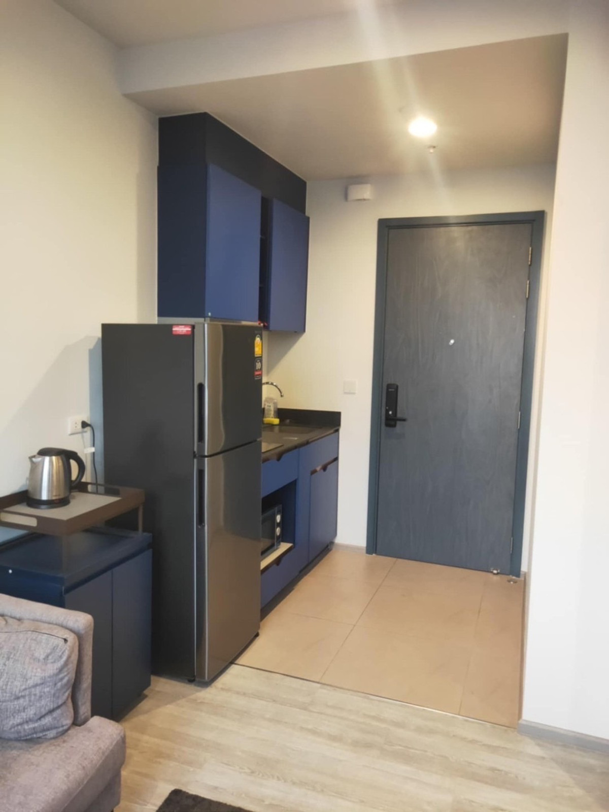 For RentCondoSukhumvit, Asoke, Thonglor : Condo for rent XT Ekkamai, new condo, fully furnished, ready to move in, near BTS Ekkamai and department stores!!