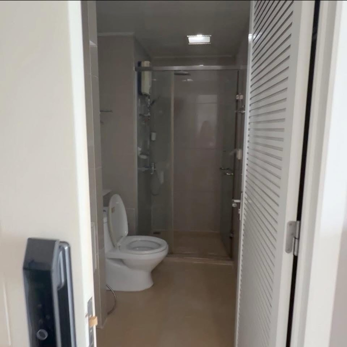 ให้เช่าคอนโดพระราม 9 เพชรบุรีตัดใหม่ RCA : ให้เช่า TC Green rama 9(ทีซี กรีน พระราม9) 1 ห้องนอน 1ห้องน้ำ 38 ตรม.  ตึก B ชั้น 30 วิวเมืองสวย ไม่บล็อค เฟอร์และเครื่องใช้ไฟฟ้าครบ 14,000 บาท