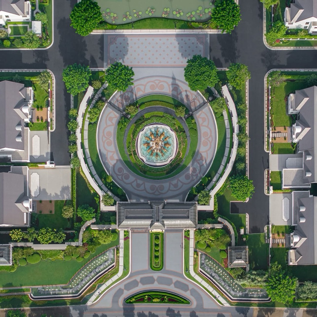 For SaleHousePattanakan, Srinakarin : ✅✅VVIP Narasiri Victoire Krungthep Kitha size 453 Sq.m 4 bed 5 bath starting at 65 million baht | 🏆⭐️Private Appointment 086-795-9997