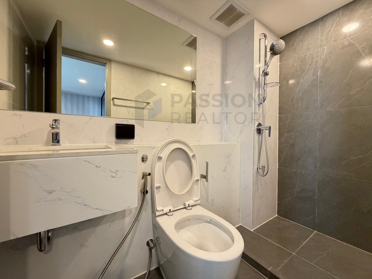 ให้เช่าคอนโดปิ่นเกล้า จรัญสนิทวงศ์ : 🏢 For Rent (Pet Friendly): ออริจิ้น ปลั๊ก แอนด์ เพลย์ สิรินธร 🛏 ประเภท: 1 ห้องนอน 1 ห้องน้ำ 📏 ขนาด: 45 ตร.ม. 💰 ราคา: 25,000 บาท/เดือน 📍 ทำเล: ใจกลางเมือง เดินทางสะดวก ข้อมูลเพิ่มเติม...