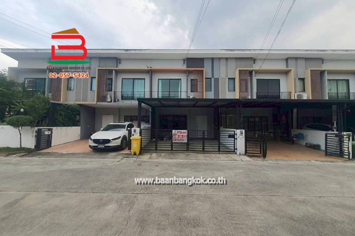 For SaleTownhomeKasetsart, Ratchayothin : Townhome The Connect 12 Ramintra 65, Intersection 2-2-2 (near Plearnary Mall), area 21.4 sq m., Tha Raeng Subdistrict, Bang Khen District.
