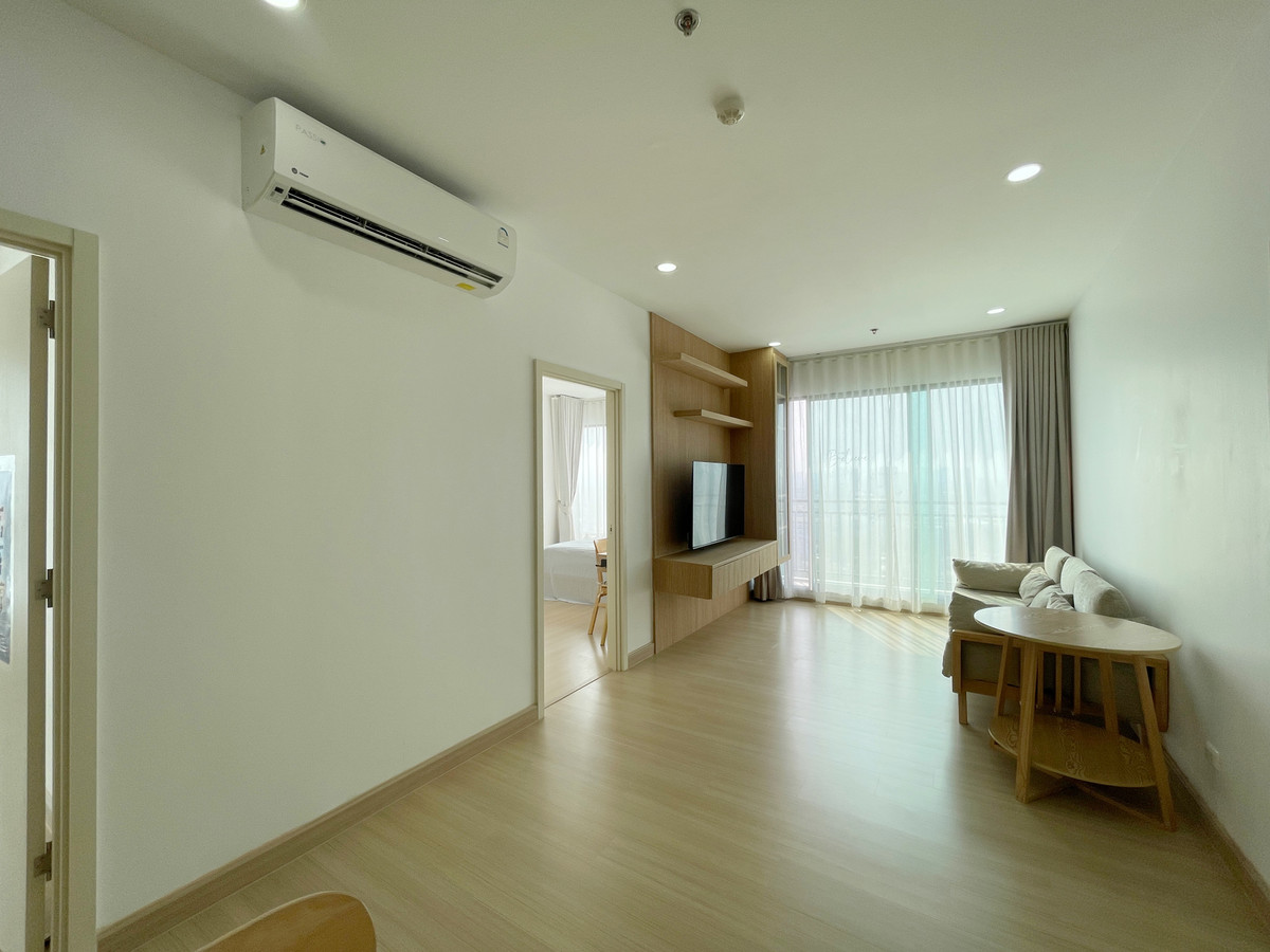 ให้เช่าคอนโดปิ่นเกล้า จรัญสนิทวงศ์ : เช่า Supalai Loft @ Yaek Fai Chai Station ห้องมุม ชั้น 12 ทิศใต้ อยู่สบาย เฟอร์นิเจอร์และเครื่องใช้ไฟฟ้าครบ พร้อมเข้าอยู่ทันที