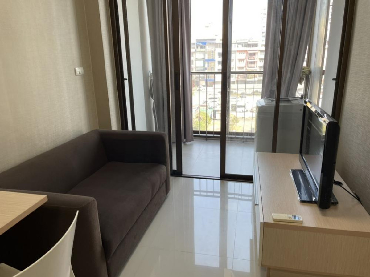 For RentCondoOnnut, Udomsuk : Condo For Rent | The Best Value In The Project with Bathtub “Ideo Mix Sukhumvit 103” 31 Sq.m. Near BTS Udomsuk