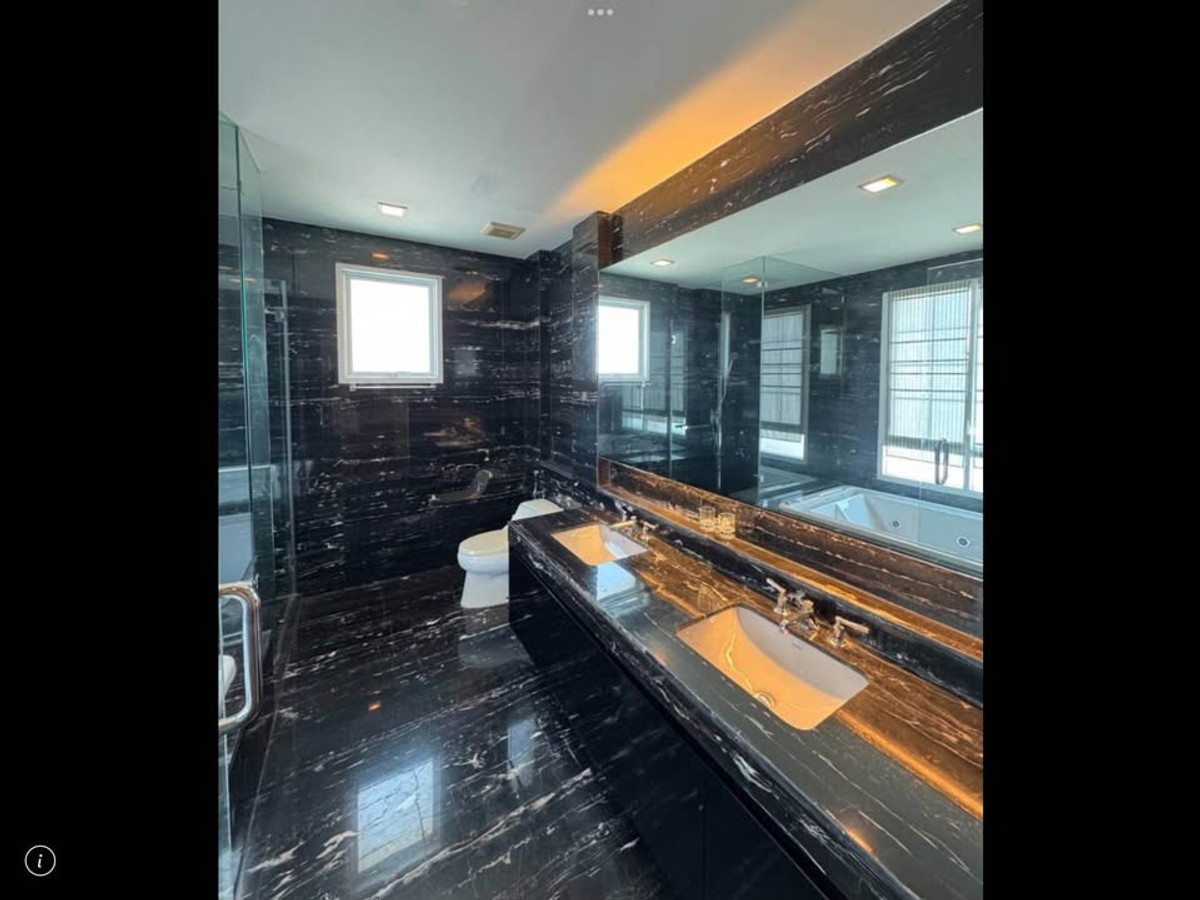 ให้เช่าบ้านบางนา แบริ่ง ลาซาล : บ้ารหรู 4 ห้องนอน ที่โครงการ Narasiri Bangna Km.10, Please Contact: 0828944624