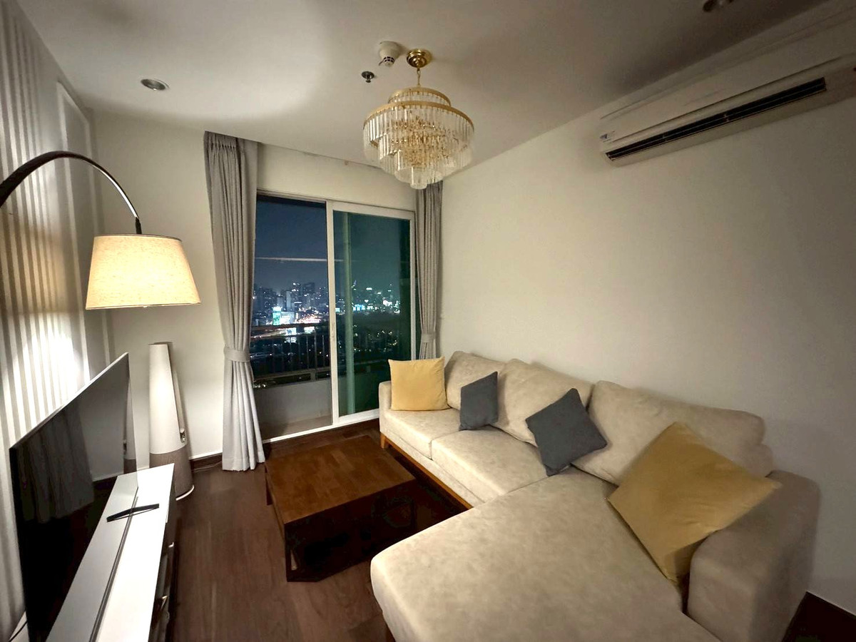 ขายคอนโดพระราม 9 เพชรบุรีตัดใหม่ RCA : ขายคอนโด Circle Condominium ราคา 4,400,000 บาท [NCs260115]