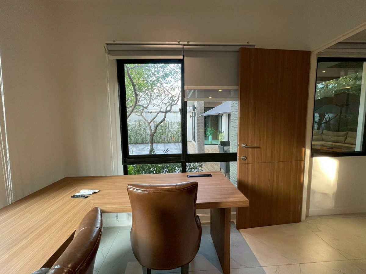 For RentHouseThaphra, Talat Phlu, Wutthakat : Pet-Friendly | Ultra-Luxury Living | 1 Min to BTS & MRT Bang Wa! 🚆