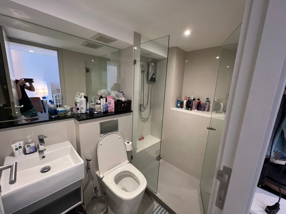 CondoSathorn, Narathiwat : 🏢 For Rent : Knightsbridge Prime Sathorn 🛏 Type: 1 bedroom, 1 bathroom 📏 Size: 44 sq m. 💰 Price: 32,000 baht/month (for sale 6.5 M) 📍 Location: city center, convenient travel.