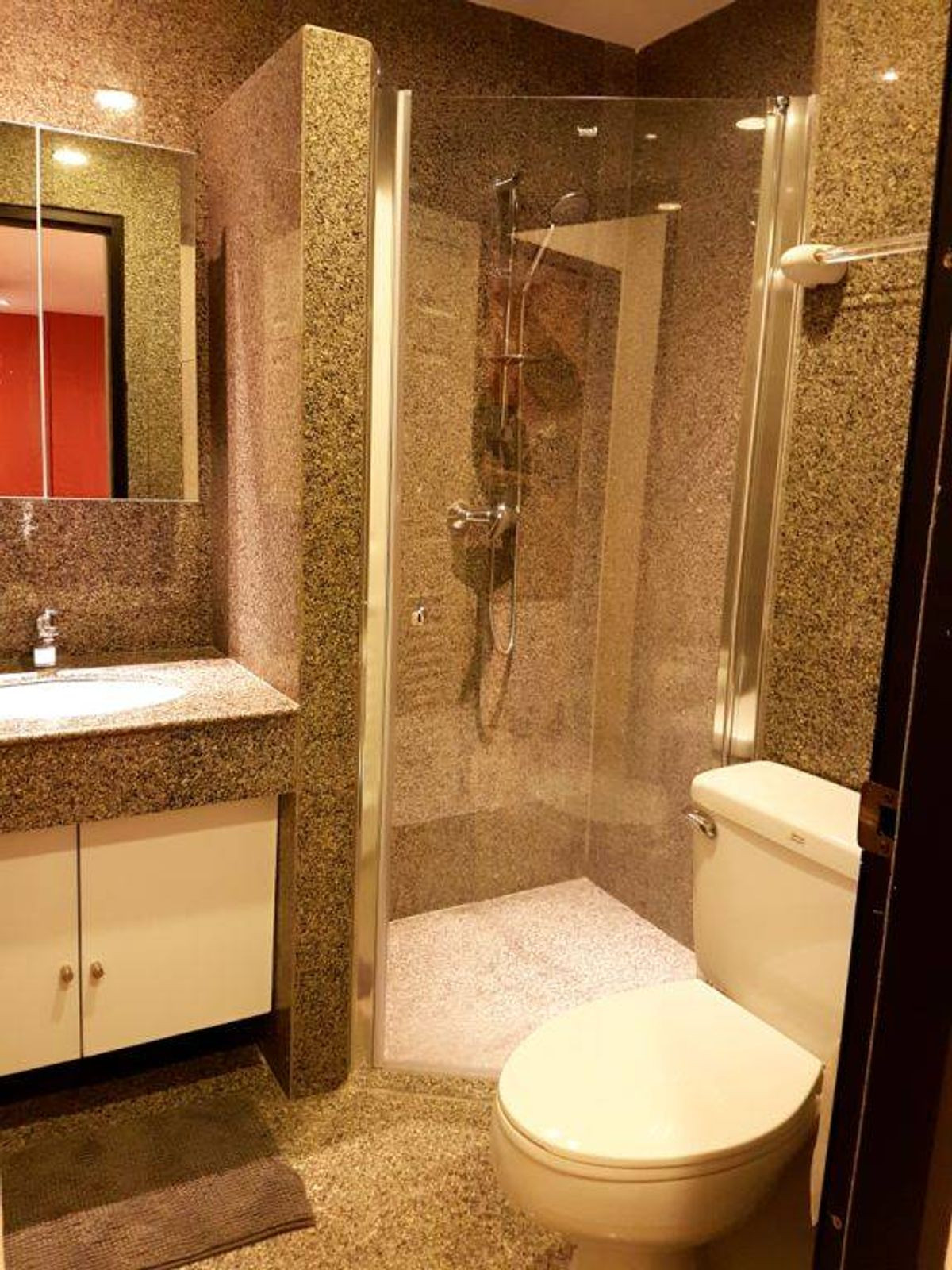 ขายคอนโดสีลม ศาลาแดง บางรัก : Green Point Silom / 2 Bedrooms (SALE WITH TENANT), กรีนพอยท์ สีลม / 2 Bedrooms (ขายพร้อมผู้เช่า) PT002