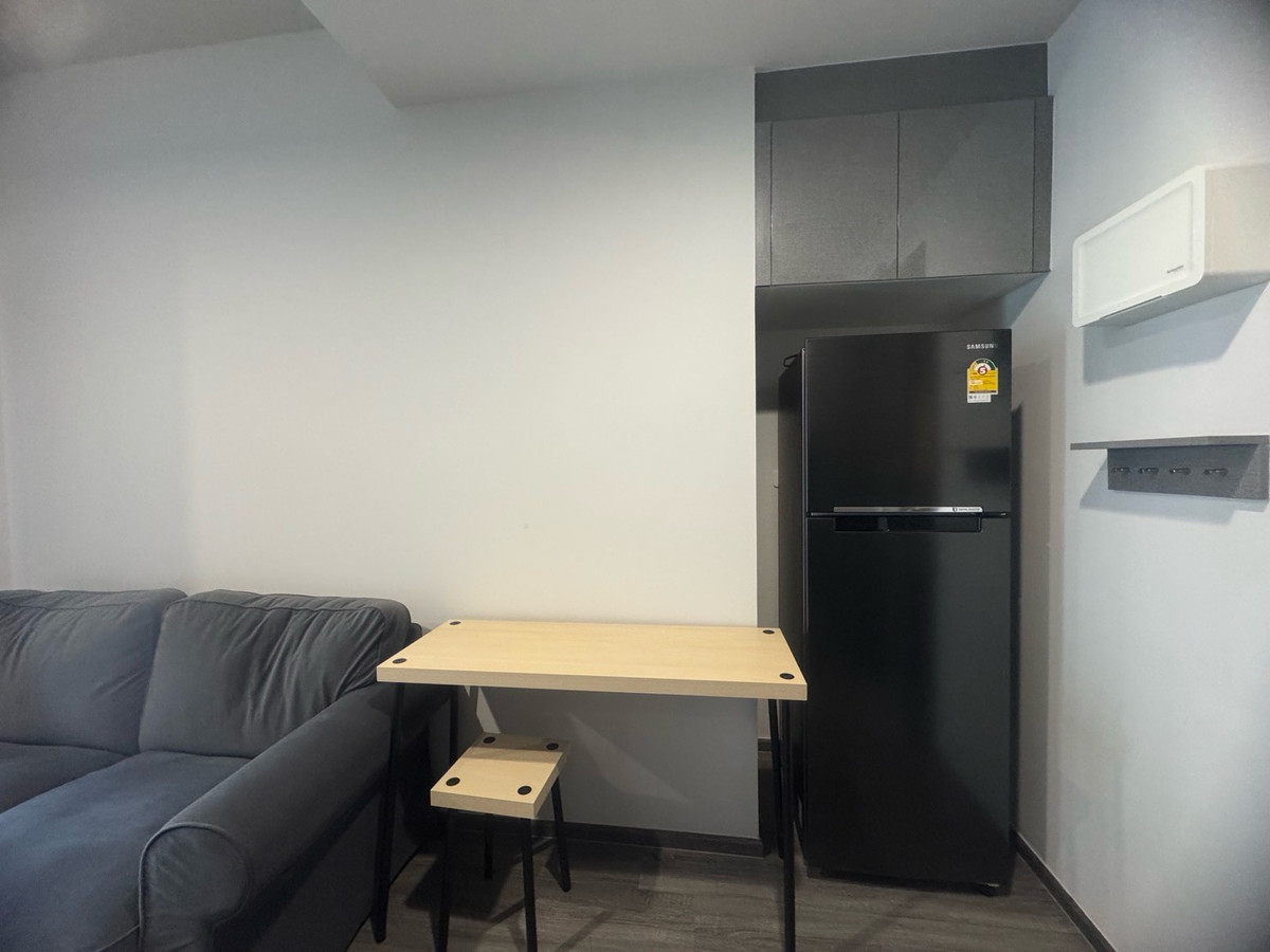 ขายคอนโดสยาม จุฬา สามย่าน : IDEO Chula–Samyan ทำเลใจกลางสามย่าน ใกล้จุฬาฯ ขนาด 34 ตร.ม. (ขายพร้อมผู้เช่า)ราคา 6.49 ล้านบาทPhat 064-642-8664Nui 094-624-2014