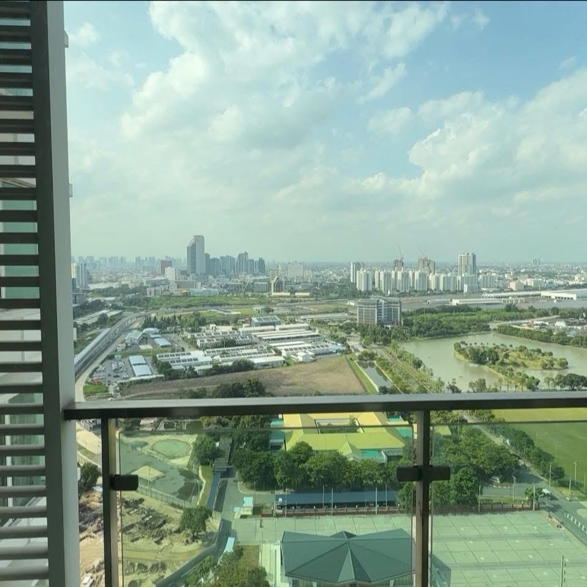 ให้เช่าคอนโดพระราม 9 เพชรบุรีตัดใหม่ RCA : ให้เช่า TC Green rama 9(ทีซี กรีน พระราม9) 1 ห้องนอน 1ห้องน้ำ 38 ตรม.  ตึก B ชั้น 30 วิวเมืองสวย ไม่บล็อค เฟอร์และเครื่องใช้ไฟฟ้าครบ 14,000 บาท