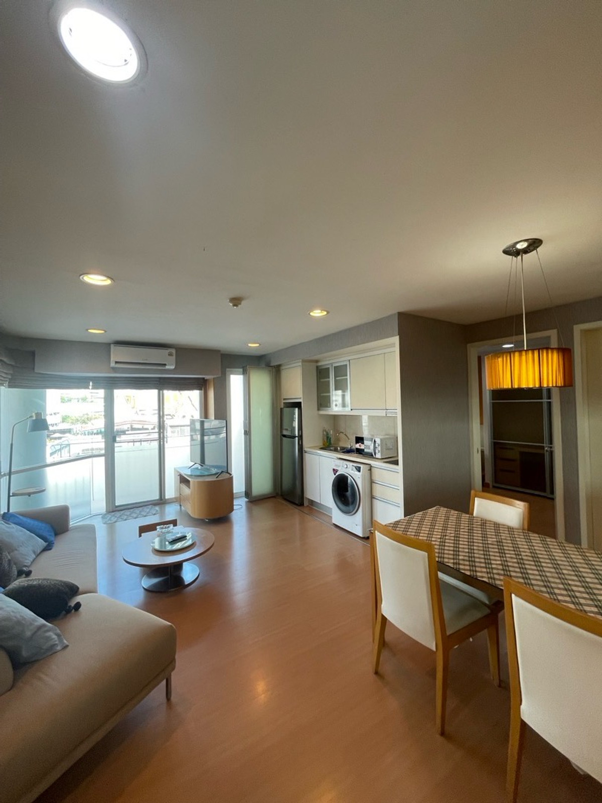 ให้เช่าคอนโดสีลม ศาลาแดง บางรัก : The Bangkok ถนนทรัพย์ (The Bangkok Thanon Sub  MRT สามย่าน ห้องมุม @bhumdevelopment