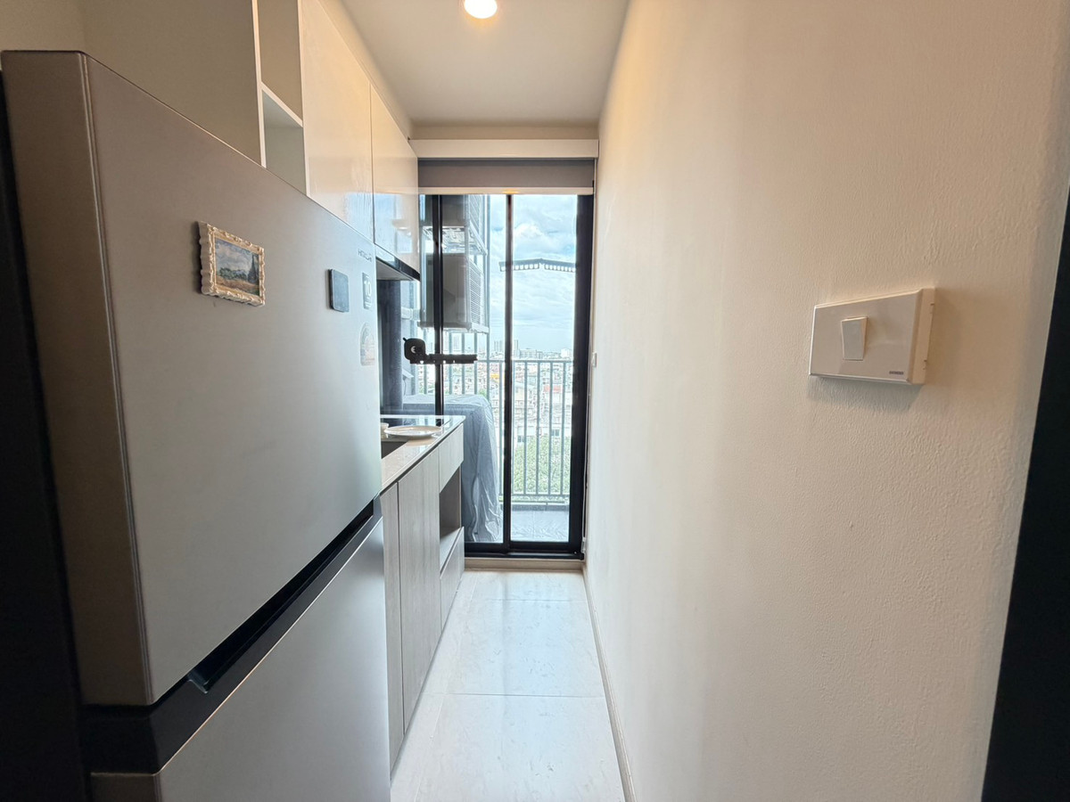 For RentCondoPinklao, Charansanitwong : 🏢 For Rent (Pet Friendly): Origin Plug and Play Sirindhorn 🛏 Type: 1 bedroom, 1 bathroom 📏 Size: 25 sq m. 💰 Price: 15,000 baht/month 📍 Location: city center, convenient travel, additional information...