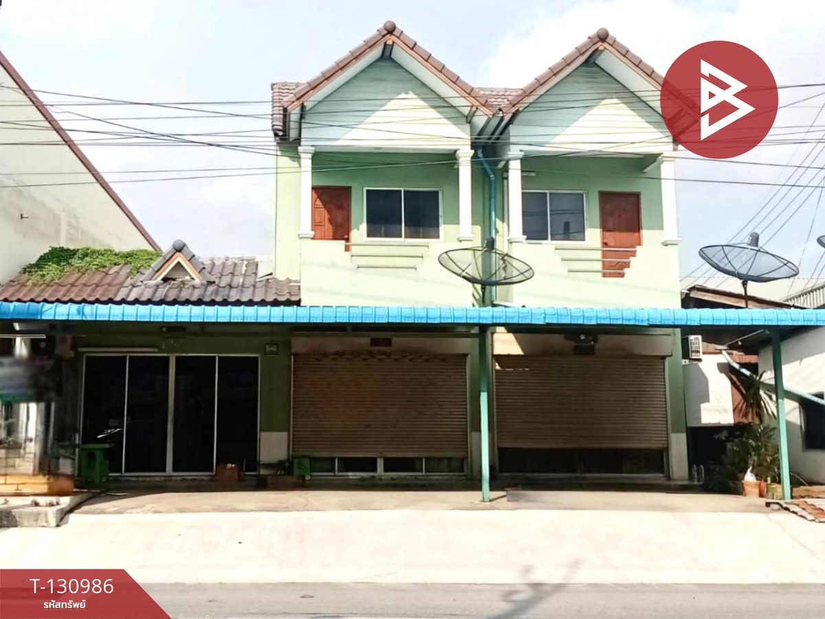 For SaleShop HousePattaya, Bangsaen, Chonburi : Commercial building for sale, 2 units, area 45 square meters, Surasak Subdistrict, Si Racha, Chonburi.