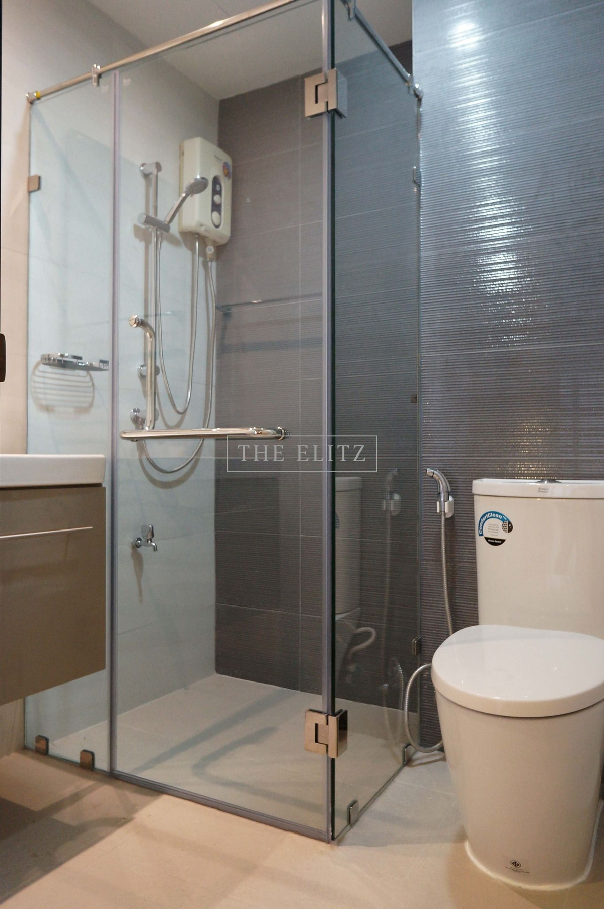 For RentCondoSilom, Saladaeng, Bangrak : ✨ Best Value in Silom, Green Point Silom Condo, lots of usable space, good layout, at the best value price in the Silom area ❤️