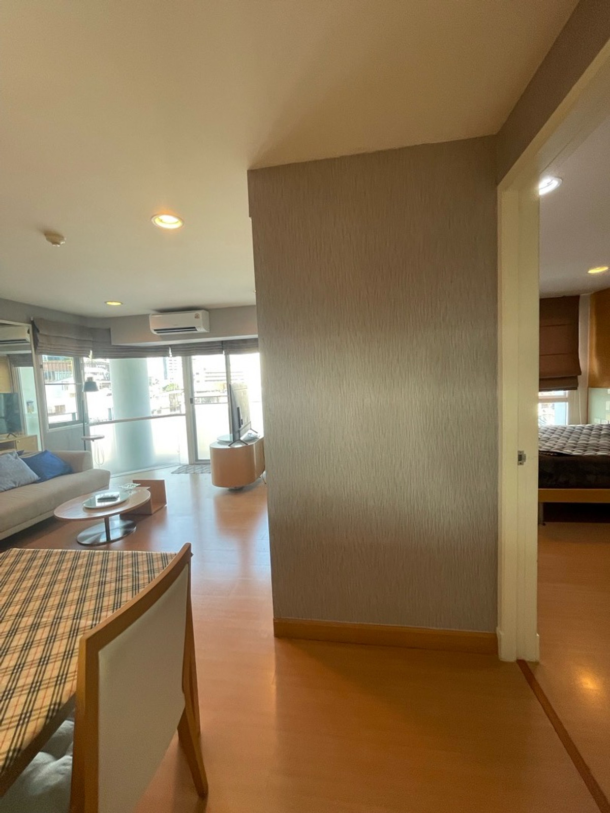 ให้เช่าคอนโดสีลม ศาลาแดง บางรัก : The Bangkok ถนนทรัพย์ (The Bangkok Thanon Sub  MRT สามย่าน ห้องมุม @bhumdevelopment