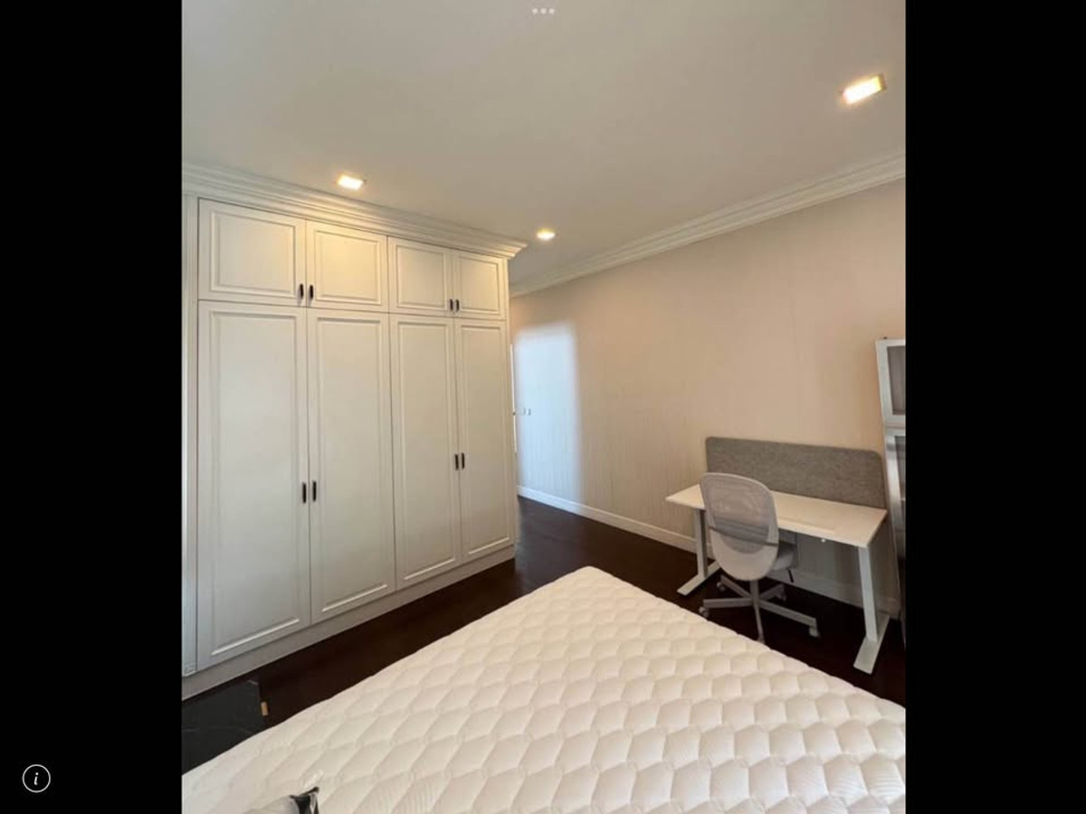 ให้เช่าบ้านบางนา แบริ่ง ลาซาล : บ้ารหรู 4 ห้องนอน ที่โครงการ Narasiri Bangna Km.10, Please Contact: 0828944624