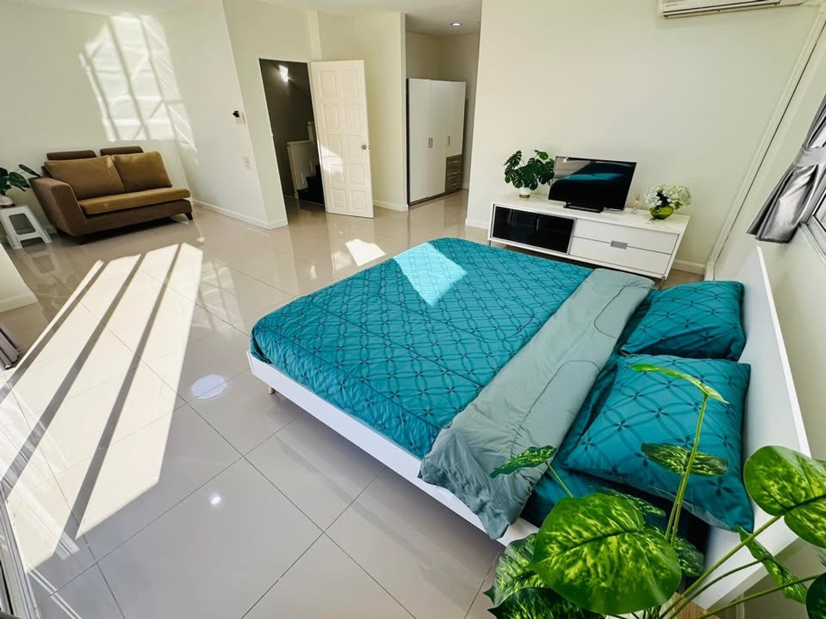 For RentTownhomeSukhumvit, Asoke, Thonglor : Baan Now 5 bedrooms, 5 bathrooms, Sukhumvit 31, Please Contact: 0828944624